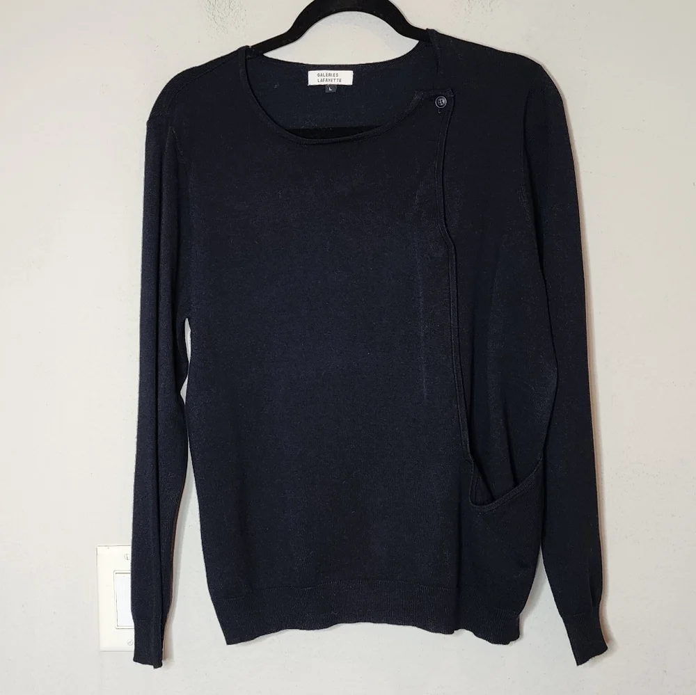 Galeries‎ Lafayette Navy Sweater. One pocket. Size large.